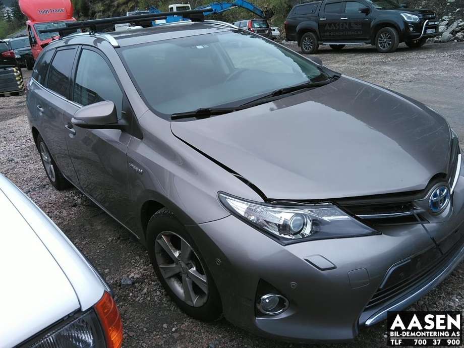 Toyota Auris 2013-2015 (Type II, Fase 1) , Motorkode: 2ZR-FXE, Girkassekode: 