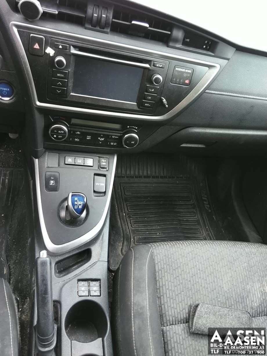 Toyota Auris 2013-2015 (Type II, Fase 1) , Motorkode: 2ZR-FXE, Girkassekode: 