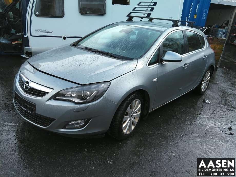 Opel Astra J 2010-2015 , Motorkode: A13DTE, Girkassekode: 
