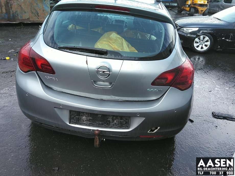 Opel Astra J 2010-2015 , Motorkode: A13DTE, Girkassekode: 