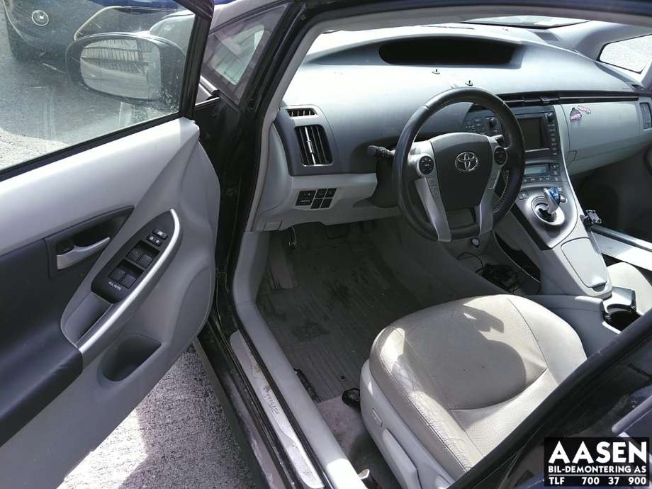 Toyota Prius 2009-2016 (Type III) (COMBI) (COMBI), Motorkode: 2ZR-FXE, Girkassekode: 
