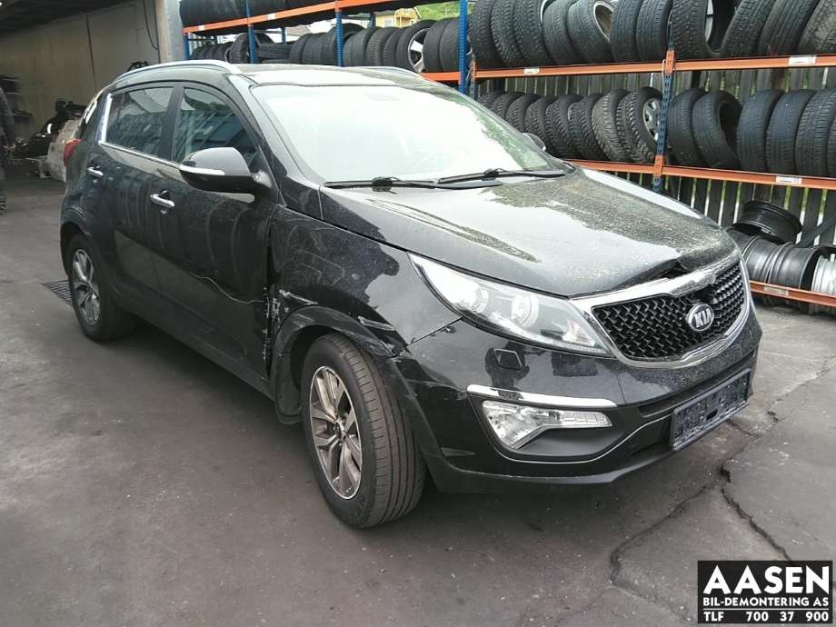 Kia Sportage 2010-2016 (Type III) , Motorkode: D4FDEZ305565, Girkassekode: ZD76