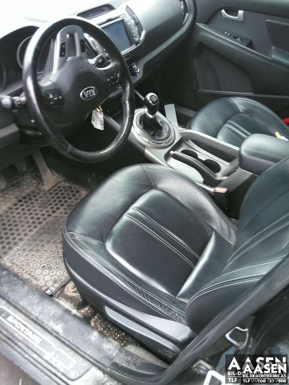Kia Sportage 2010-2016 (Type III) , Motorkode: D4FDEZ305565, Girkassekode: ZD76