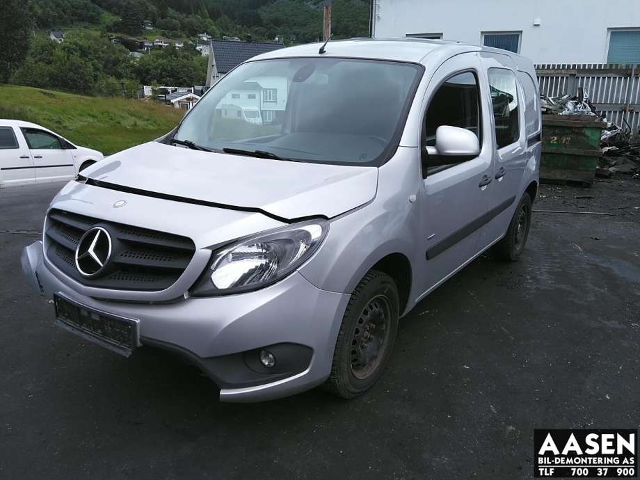 Mercedes Citan 2012-2021 (W415) (W415), Motorkode: K9K B6, Girkassekode: 700710