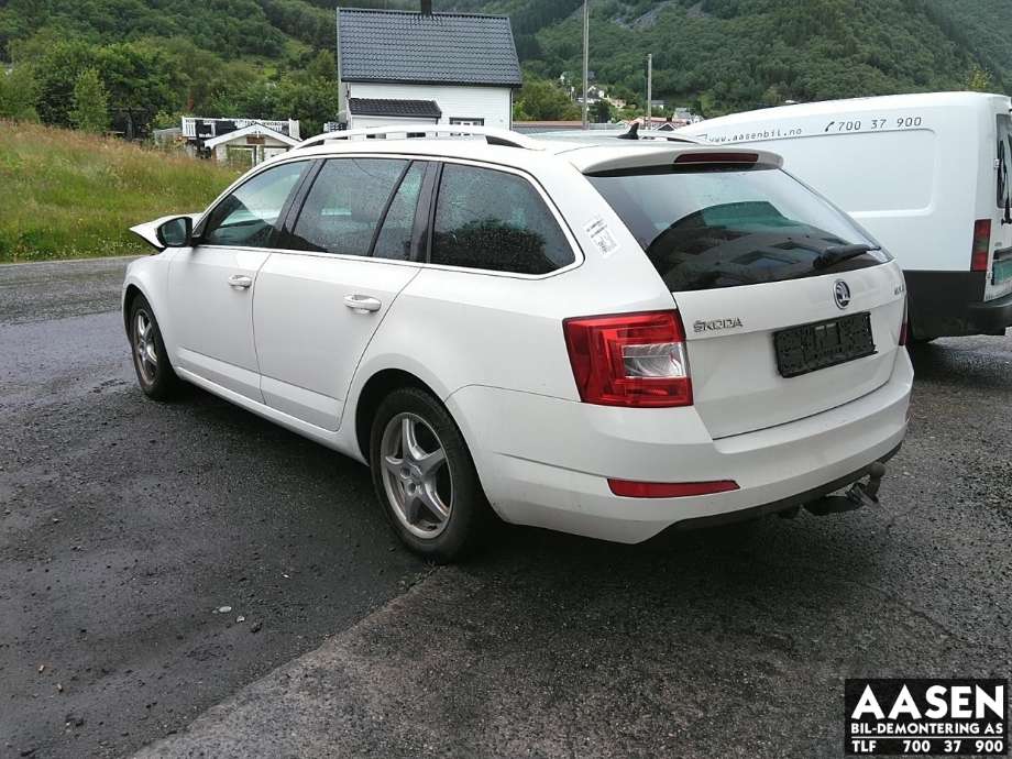 Škoda Octavia 2013-2016 (Type III, Fase 1) , Motorkode: CHP, Girkassekode: QRM