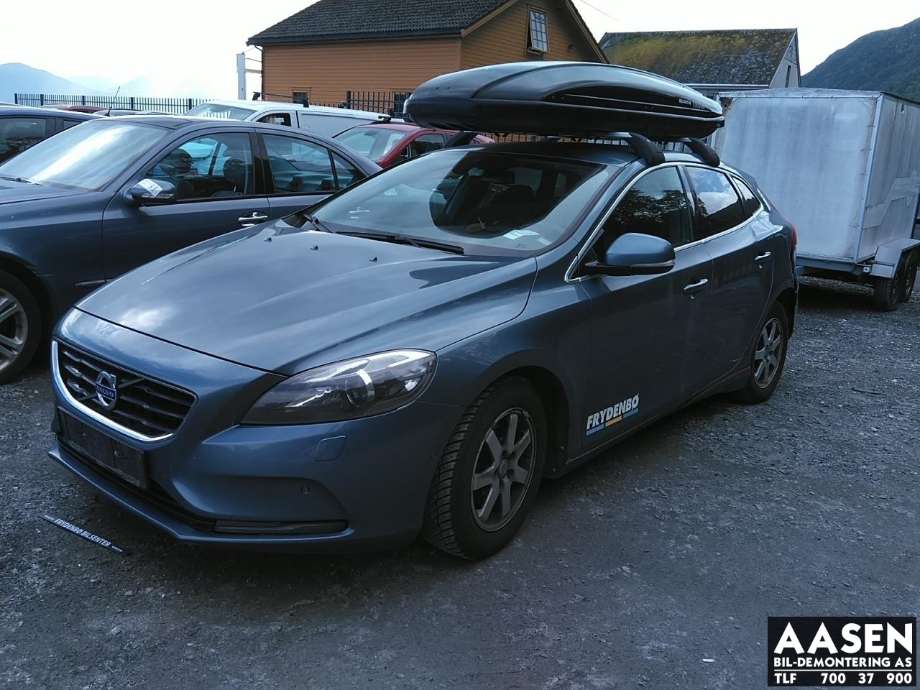 Volvo V40 2012-2019 , Motorkode: D4162T, Girkassekode: 1285218