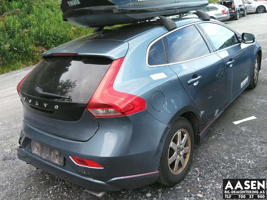 Volvo V40 2012-2019 , Motorkode: D4162T, Girkassekode: 1285218