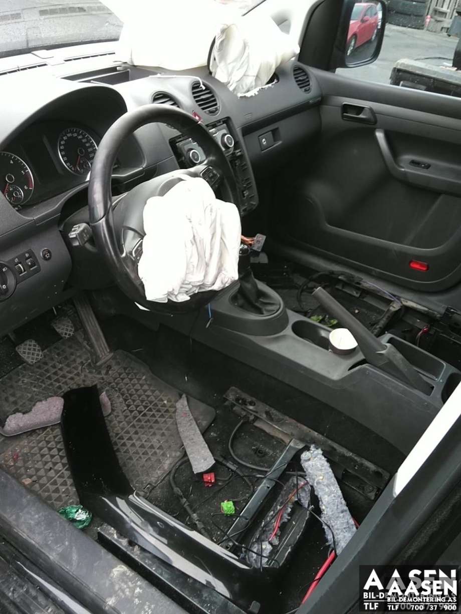 VW Caddy 2010-2015 (Type III, Fase 2) , Motorkode: CAY, Girkassekode: MLU
