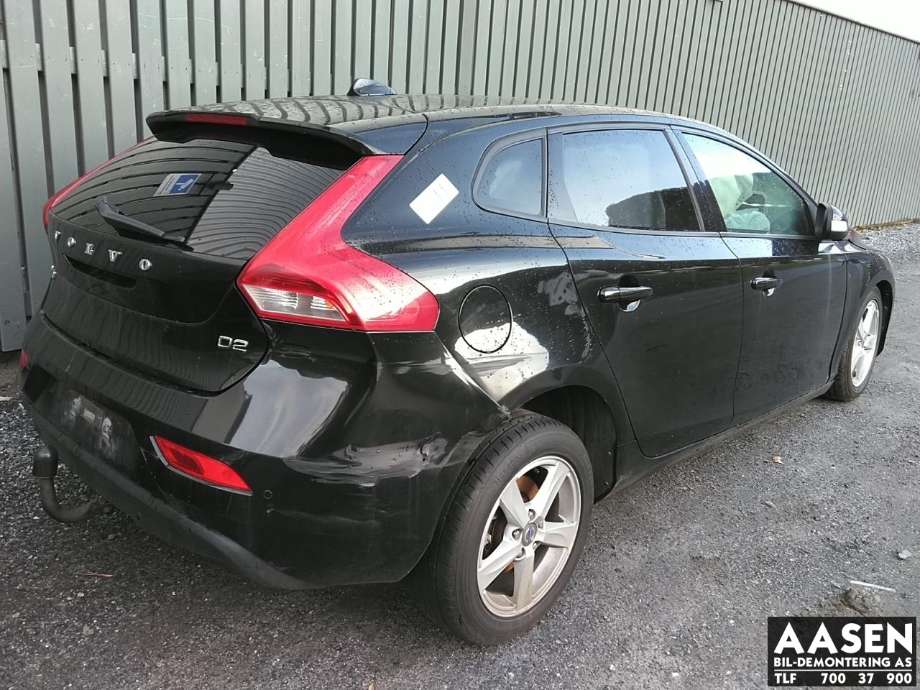 Volvo V40 2012-2019 , Motorkode: D4162T, Girkassekode: 1285228