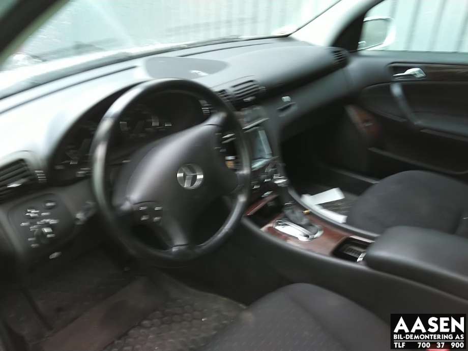 Mercedes C-Klasse 2004-2007 (Fase 2) (W203) (W203), Motorkode: 271 946, Girkassekode: 