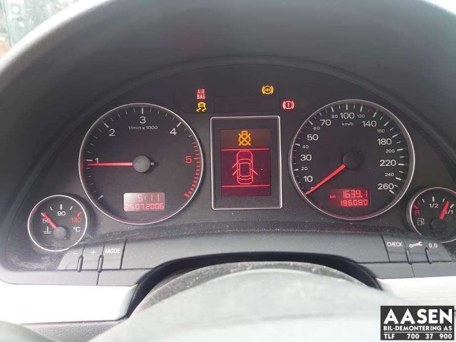 Audi A4 2004-2008 (Type III) (B7) (B7), Motorkode: BPW, Girkassekode: JEE