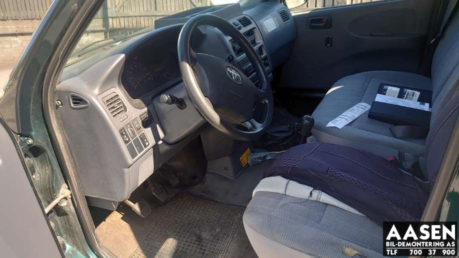 Toyota Hiace 2007-2012 (Fase 3) , Motorkode: 2KD-FTV, Girkassekode: 