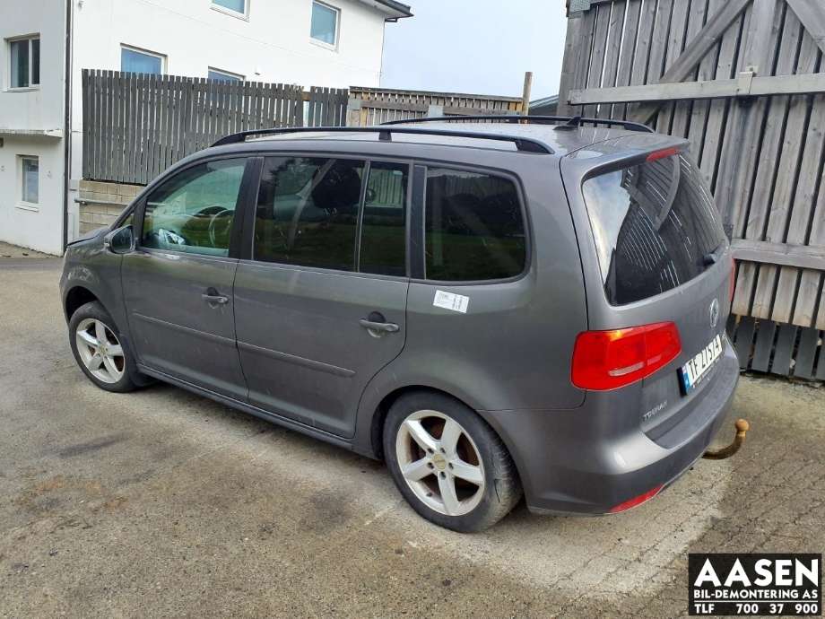 VW Touran 2010-2015 (Type I, Fase 3) , Motorkode: CFHC, Girkassekode: PBF
