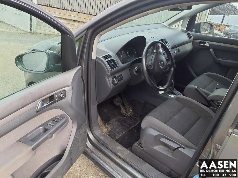 VW Touran 2010-2015 (Type I, Fase 3) , Motorkode: CFHC, Girkassekode: PBF