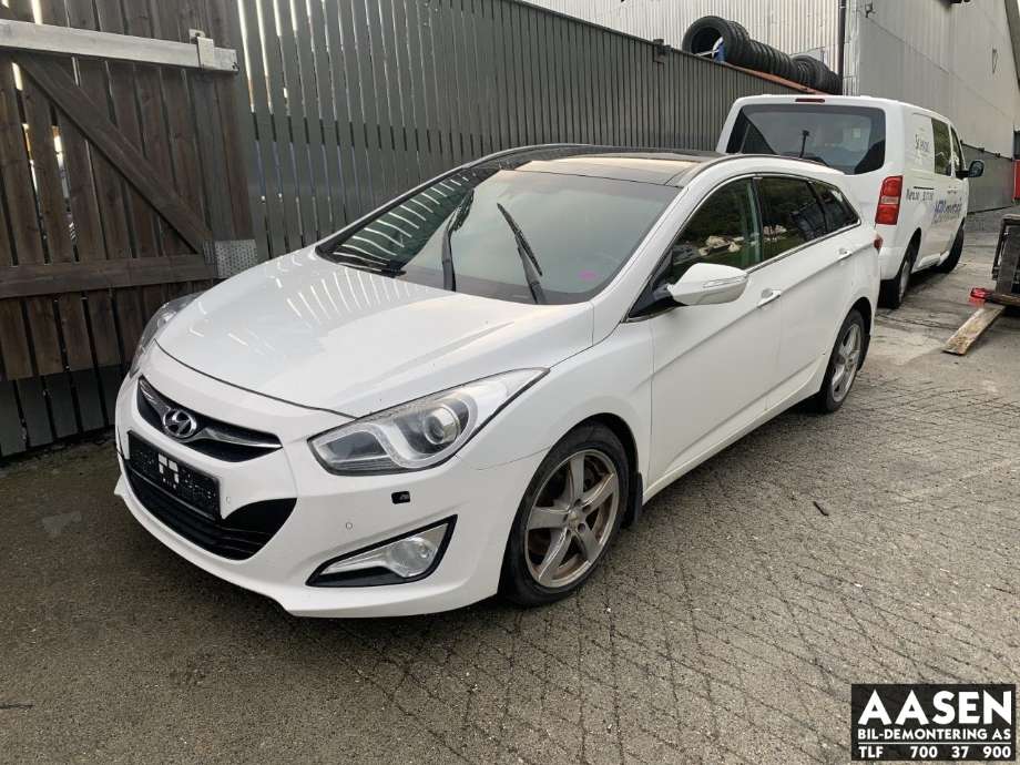 Hyundai i40 2012-2017 , Motorkode: D4FD, Girkassekode: 