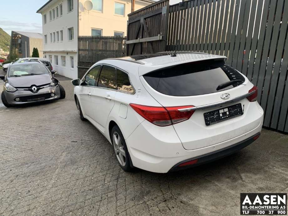 Hyundai i40 2012-2017 , Motorkode: D4FD, Girkassekode: 