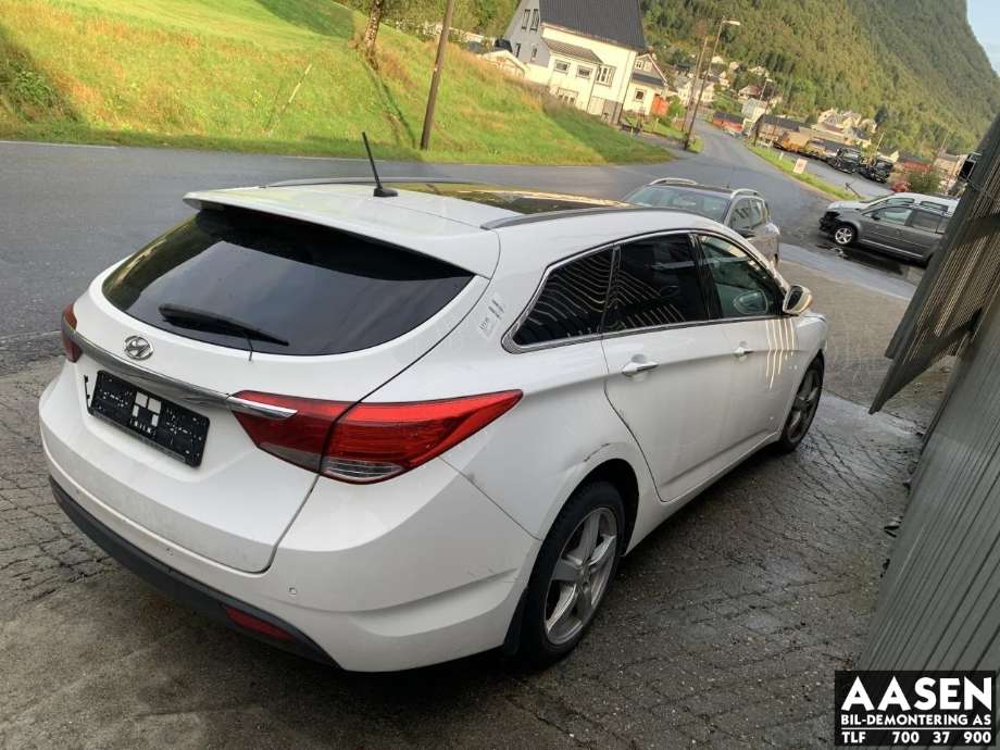 Hyundai i40 2012-2017 , Motorkode: D4FD, Girkassekode: 