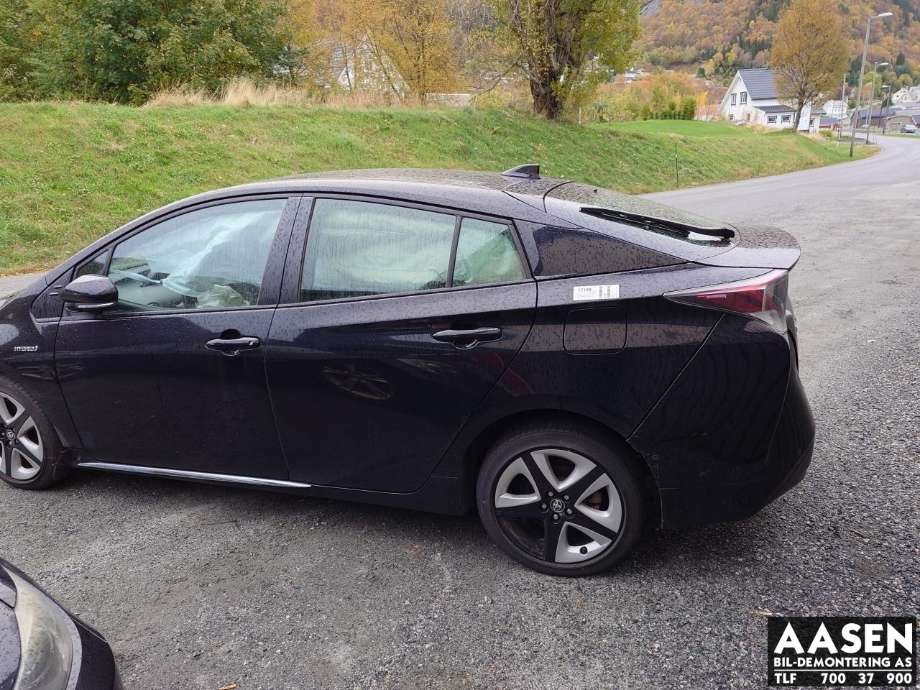 Toyota Prius 2016-2023 (Type IV) (combi) (combi), Motorkode: 2ZR-FXE, Girkassekode: 
