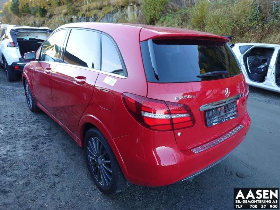 Mercedes B-Klasse, electric drive 2014-2018 (W242) (W242), Motorkode: EM0004, Girkassekode: 