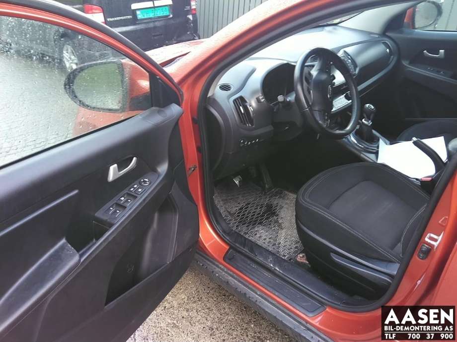 Kia Sportage 2010-2016 (Type III) , Motorkode: G4FD, Girkassekode: ZG76DJ207213