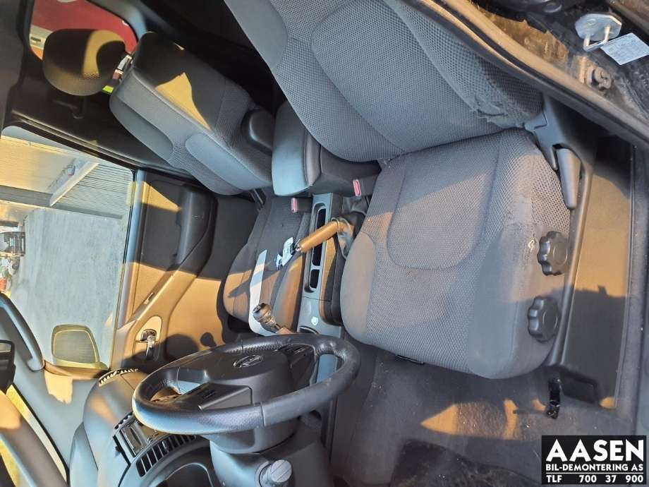 Nissan Navara 2005-2010 (Fase 1) (D40) (D40), Motorkode: YD25, Girkassekode: 