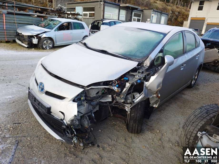 Toyota Prius 2009-2016 (Type III) (COMBI) (COMBI), Motorkode: 2ZR-FXE, Girkassekode: 