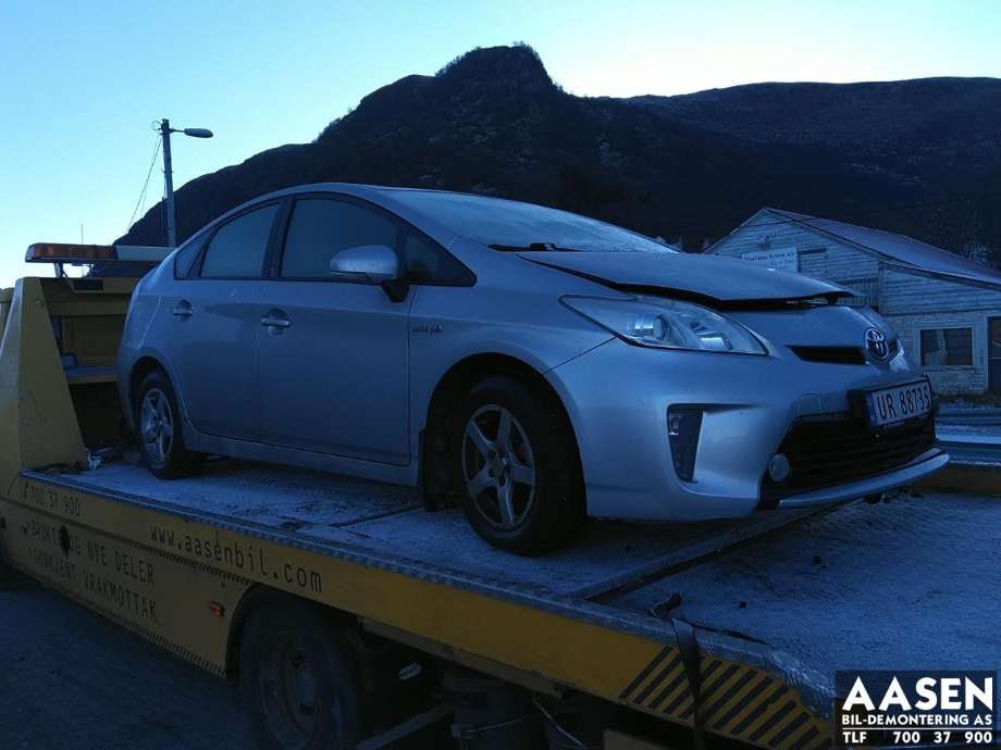 Toyota Prius 2009-2016 (Type III) (COMBI) (COMBI), Motorkode: 2ZR-FXE, Girkassekode: 