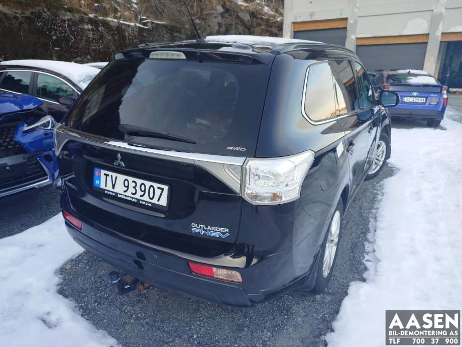 Mitsubishi Outlander 2012-2015 (Type III, Fase 1) , Motorkode: 4B11, Girkassekode: 