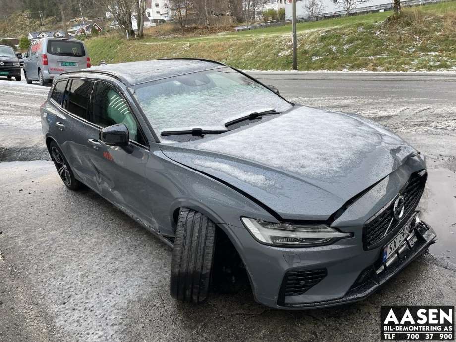 Volvo V60 / V60 CC 2018-->> (Type II) , Motorkode: B4204T46|ERAD_2|C-ISG, Girkassekode: 8-AUT 2WD / TG-81SD
