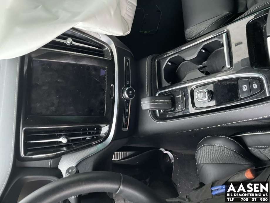 Volvo V60 / V60 CC 2018-->> (Type II) , Motorkode: B4204T46|ERAD_2|C-ISG, Girkassekode: 8-AUT 2WD / TG-81SD