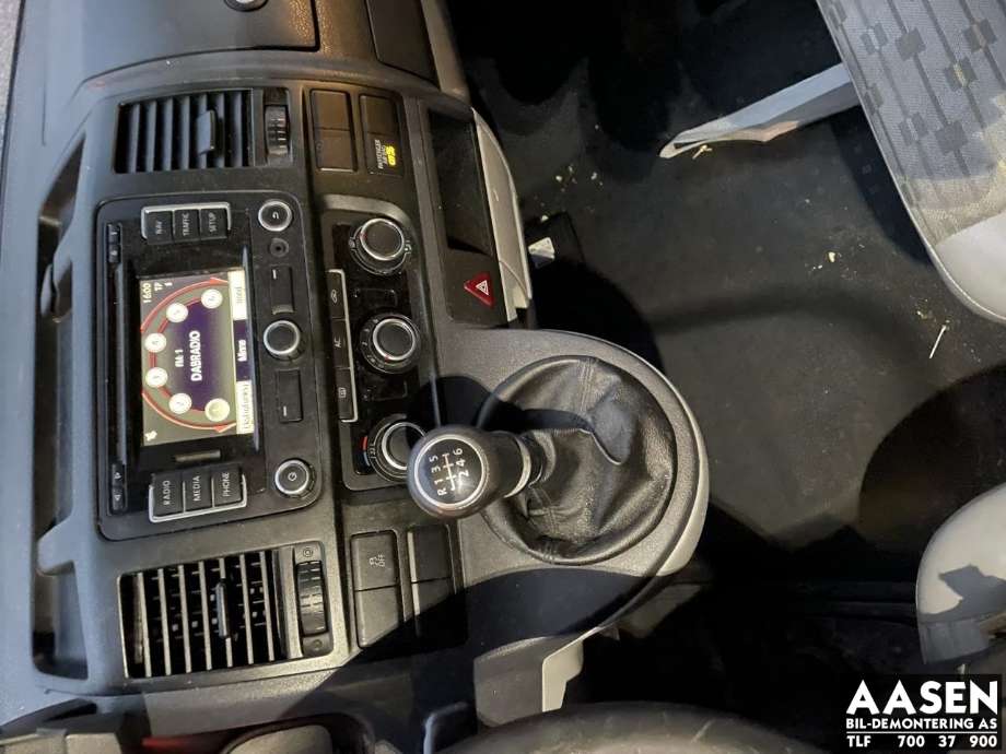 VW Transporter / Caravelle 2009-2015 (Fase 2) (T5) (T5), Motorkode: CAAC, Girkassekode: KQK