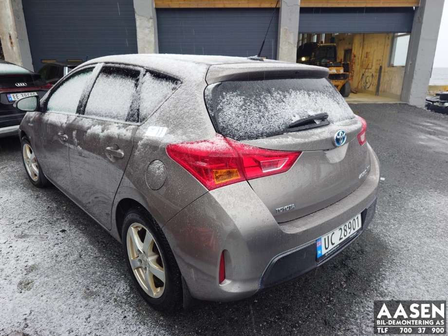 Toyota Auris 2013-2015 (Type II, Fase 1) , Motorkode: 2ZR-FXE, Girkassekode: