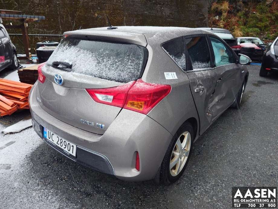 Toyota Auris 2013-2015 (Type II, Fase 1) , Motorkode: 2ZR-FXE, Girkassekode: