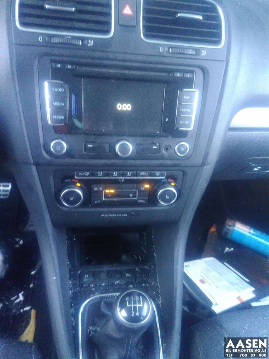 VW Golf VI 2008-2012 , Motorkode: CBZA, Girkassekode: MHV