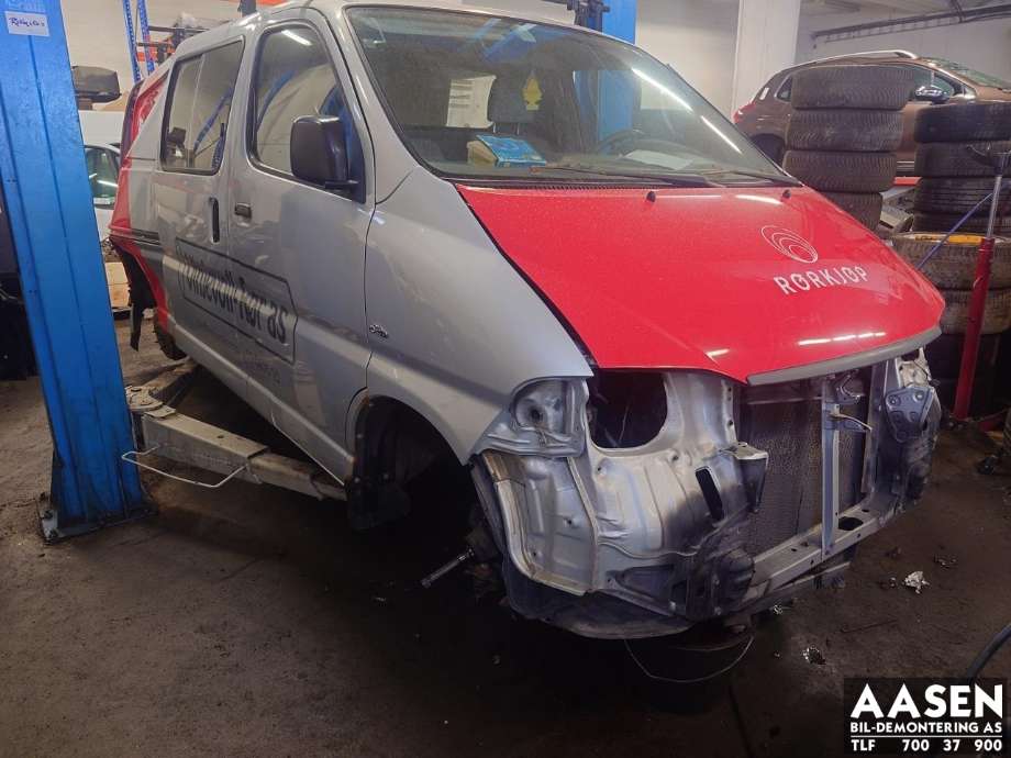 Toyota Hiace 2001-2006 (Fase 2) , Motorkode: 2KD-FTV, Girkassekode: 