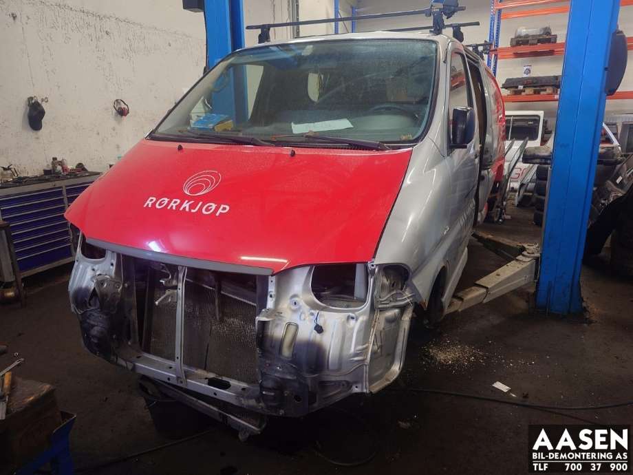 Toyota Hiace 2001-2006 (Fase 2) , Motorkode: 2KD-FTV, Girkassekode: 