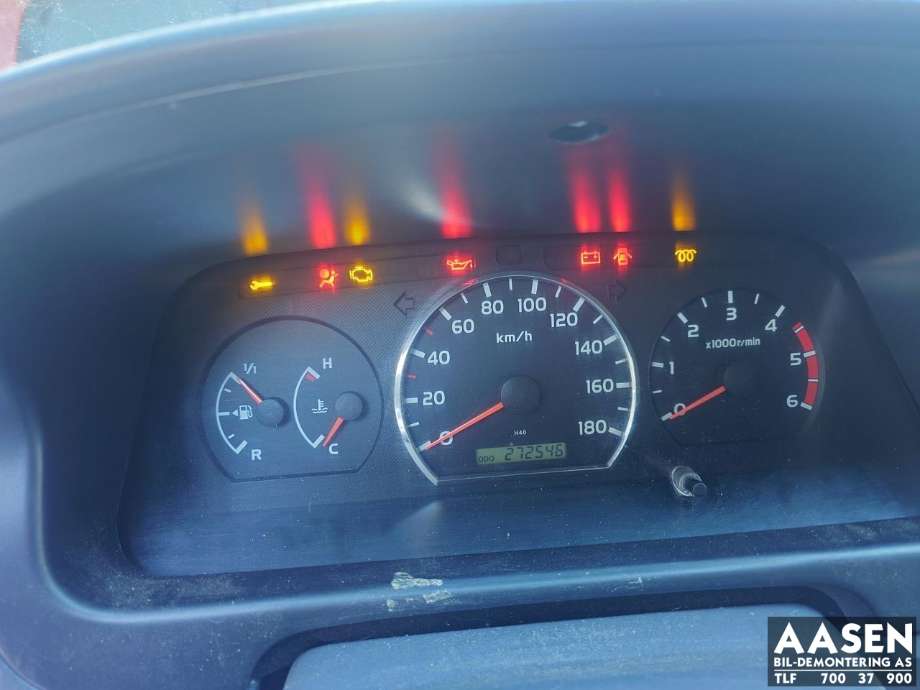 Toyota Hiace 2007-2012 (Fase 3) , Motorkode: 2KD-FTV, Girkassekode: 