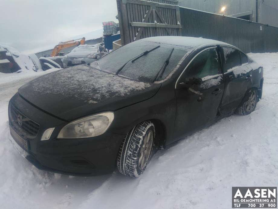 Volvo S60 2010-2014 (Type II, Fase 1) , Motorkode: D5204T3, Girkassekode: 1285035