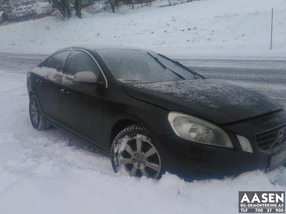 Volvo S60 2010-2014 (Type II, Fase 1) , Motorkode: D5204T3, Girkassekode: 1285035