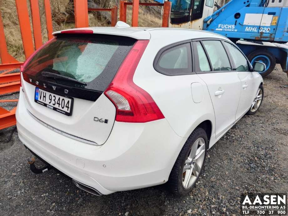 Volvo V60/V60 CC 2013-2018 (Type I, Fase 2) , Motorkode: D5244T20|VOLVO E1, Girkassekode: 1285033
