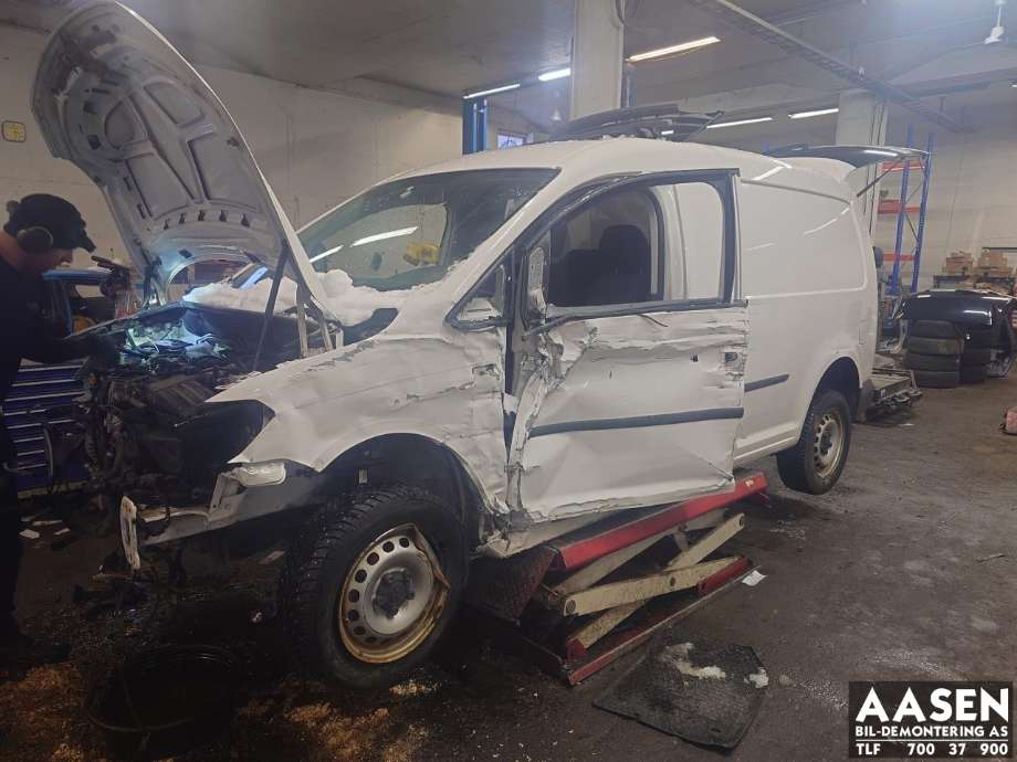 VW Caddy 2015-2020 (Type III, Fase 3) , Motorkode: DFS, Girkassekode: QYF