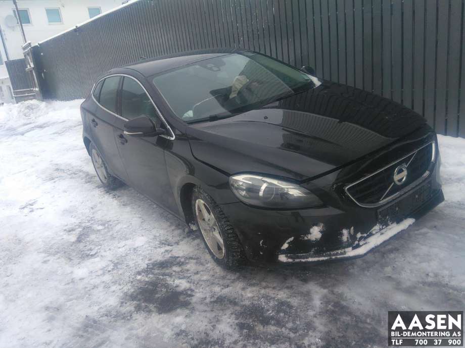 Volvo V40 2012-2019 , Motorkode: B4164T3, Girkassekode: 1285229