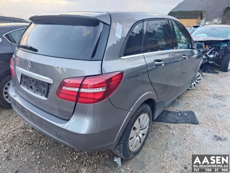 Mercedes B-Klasse, electric drive 2014-2018 (W242) (W242), Motorkode: EM0004, Girkassekode: 