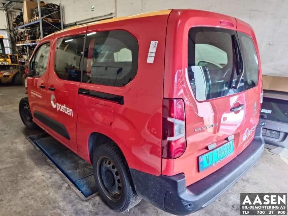 Peugeot Partner 2019-->> (Type III) , Motorkode: DV5RC, Girkassekode: STT