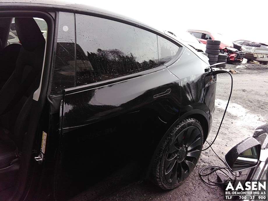 Tesla Model Y 2021-2024 (Type I) , Motorkode: 3D3|3D6, Girkassekode: 