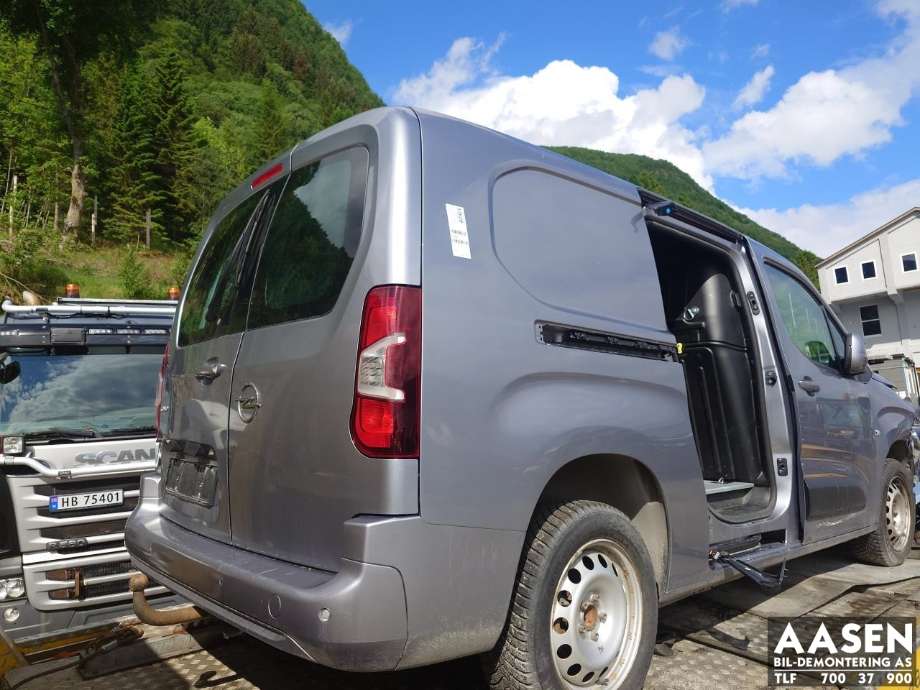 Opel Combo E 2019-->> , Motorkode: D15DT, Girkassekode: M0C