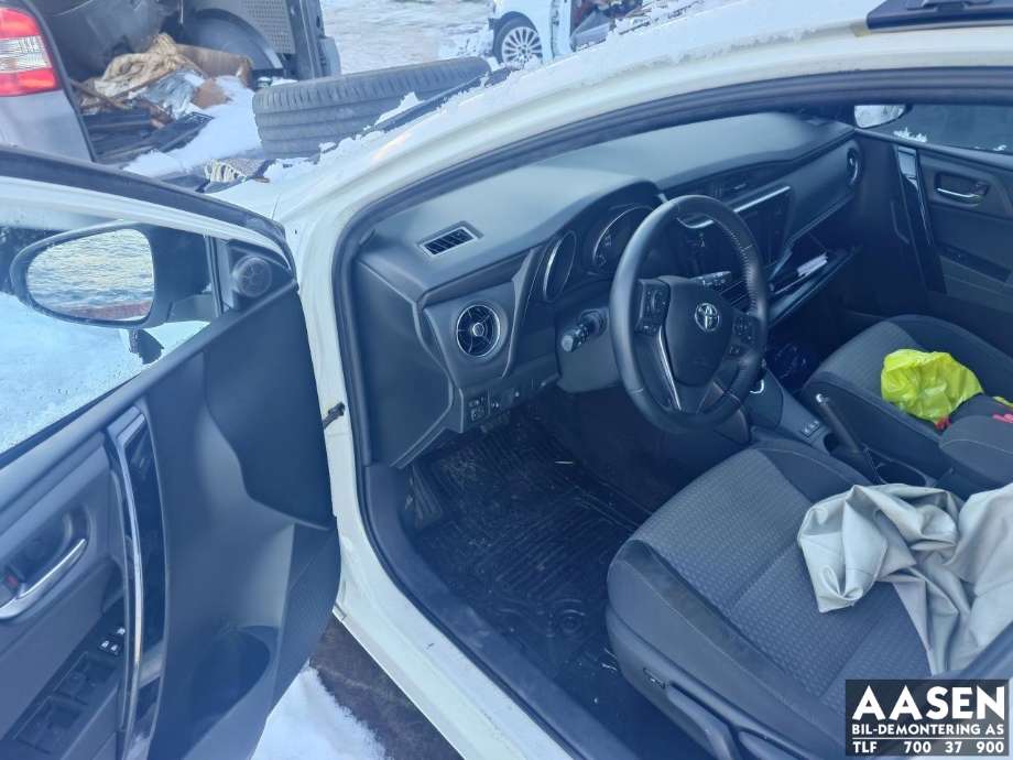 Toyota Auris 2015-2019 (Type II, Fase 2) , Motorkode: 2ZR-FXE, Girkassekode: 