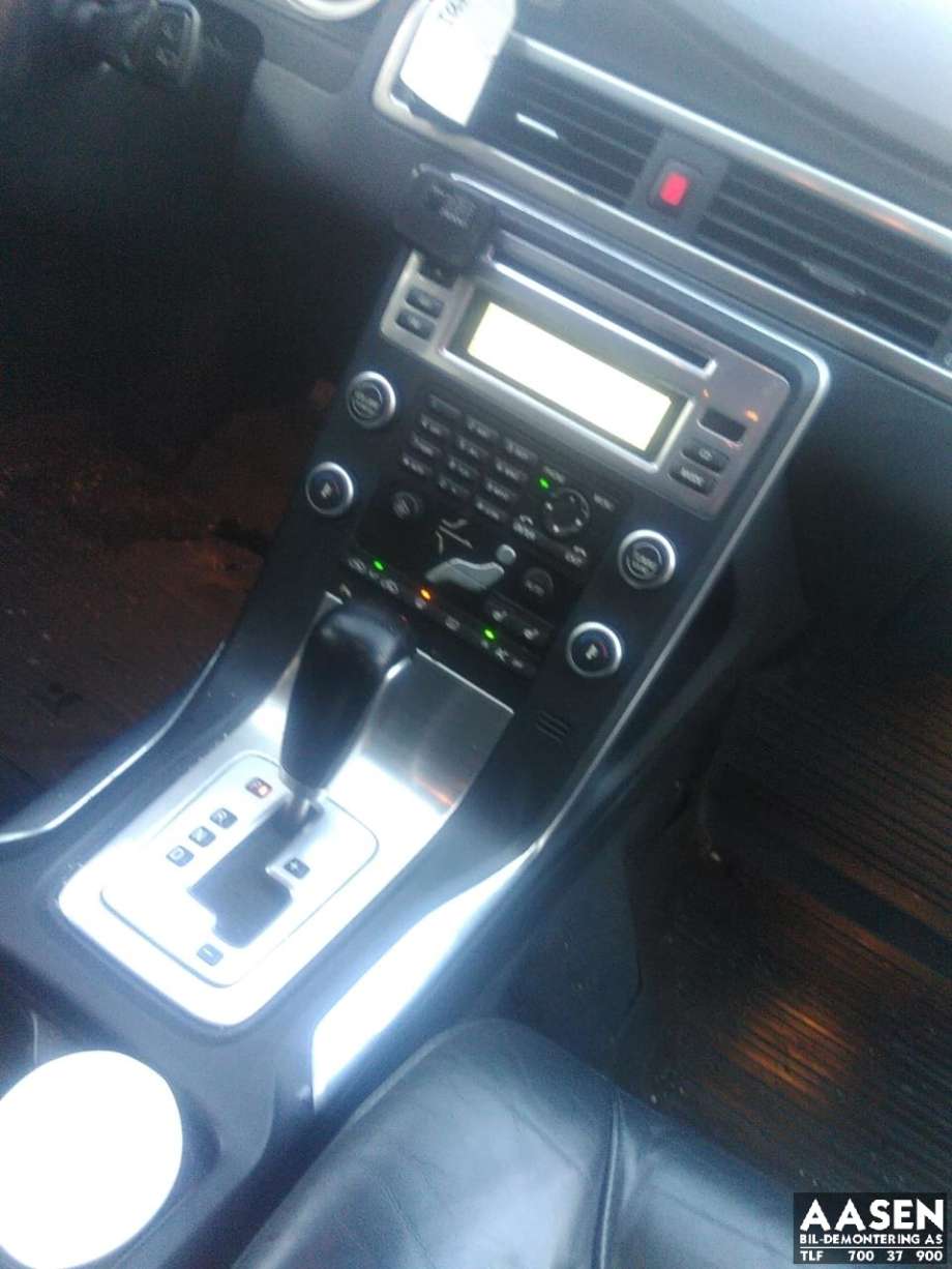 Volvo V70 2007-2013 (Type III, Fase 1) , Motorkode: D5204T2, Girkassekode: 1283142