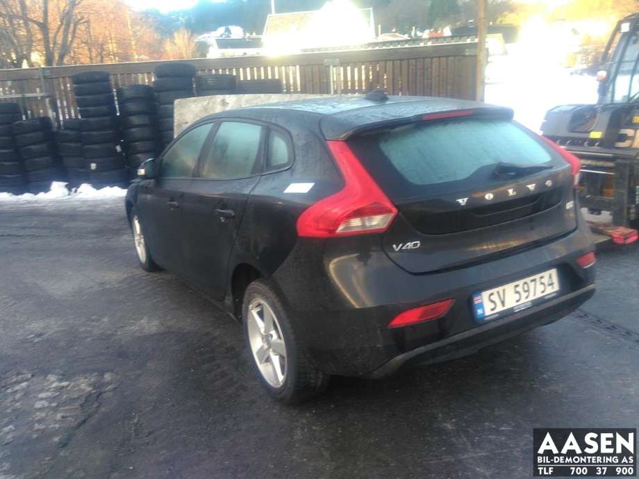 Volvo V40 2012-2019 , Motorkode: D4162T, Girkassekode: 1285228