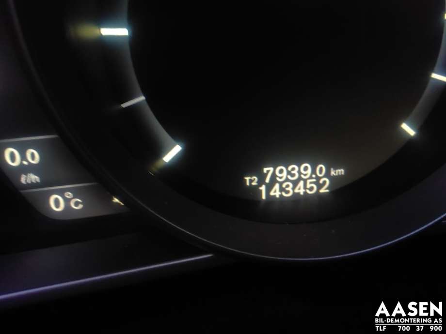 Volvo V40 2012-2019 , Motorkode: D4162T, Girkassekode: 1285228